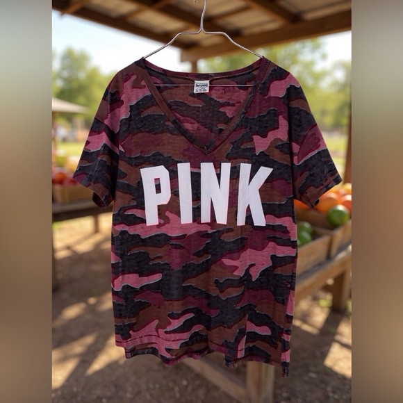 PINK V-Neck Camo T-Shirt - Red & Black Camouflage Tee size medium - Picture 9 of 11